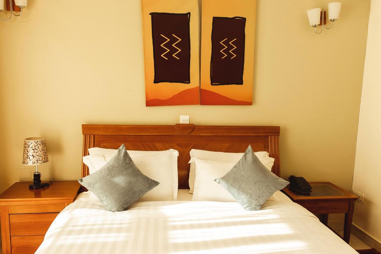 קיגאלי Highlands Suites Hotel And Apartments מראה חיצוני תמונה
