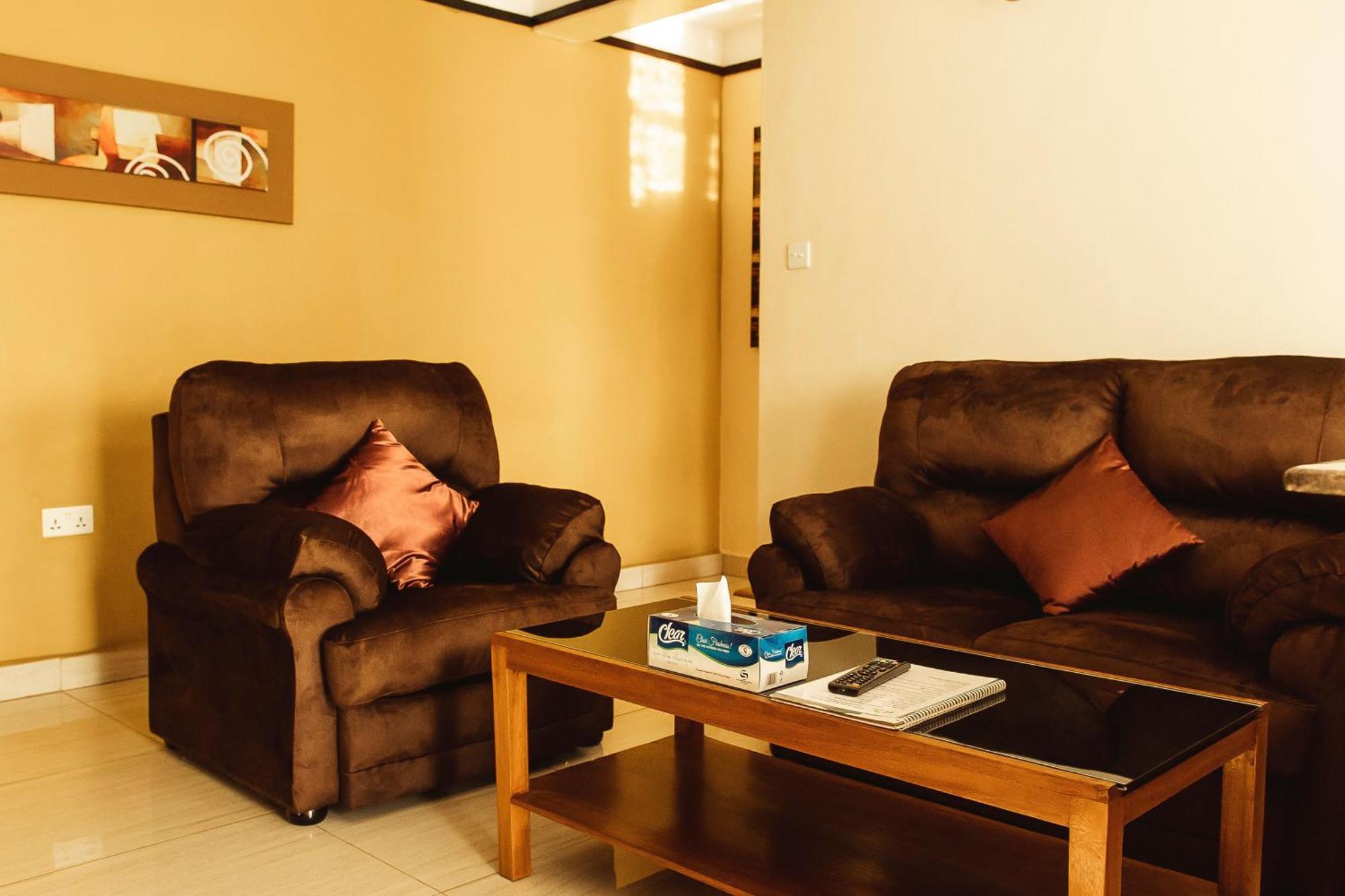 קיגאלי Highlands Suites Hotel And Apartments מראה חיצוני תמונה